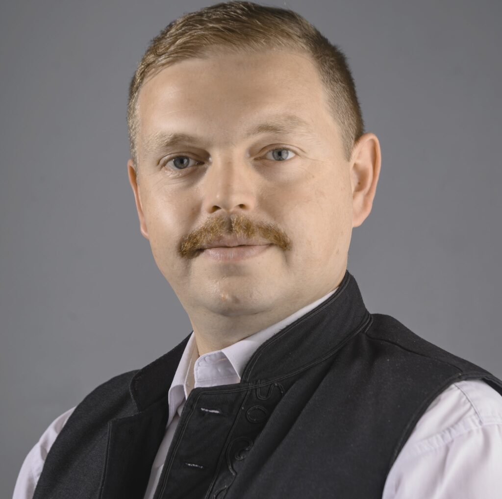 day-care-home-teacher-image-3